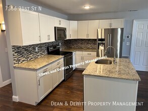 7566 21st St N in St. Petersburg, FL - Building Photo - Building Photo