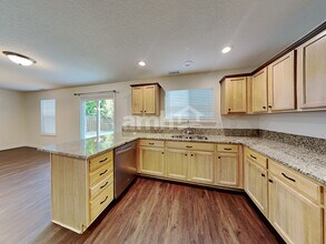 4581 N Park Crossing Ave in Meridian, ID - Foto de edificio - Building Photo