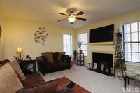 3704 Chimney Ridge Pl in Durham, NC - Foto de edificio - Building Photo