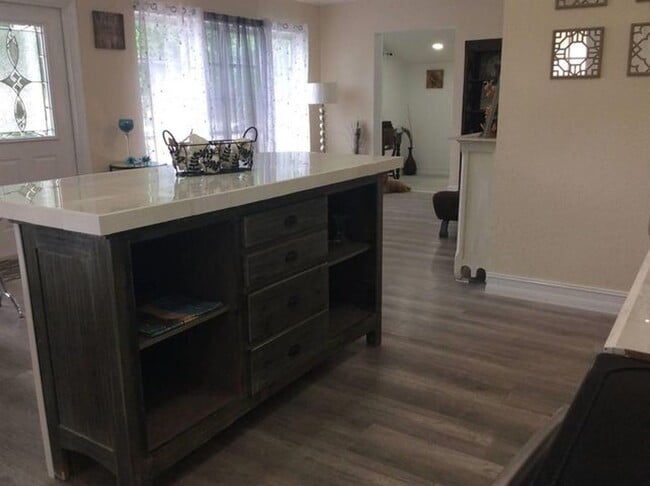 1821 NW 33rd Ave in Fort Lauderdale, FL - Building Photo - Building Photo