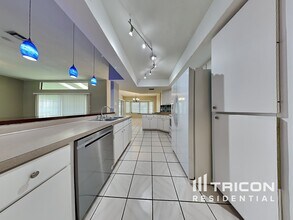 23501 Rocket Ave in Port Charlotte, FL - Building Photo - Building Photo