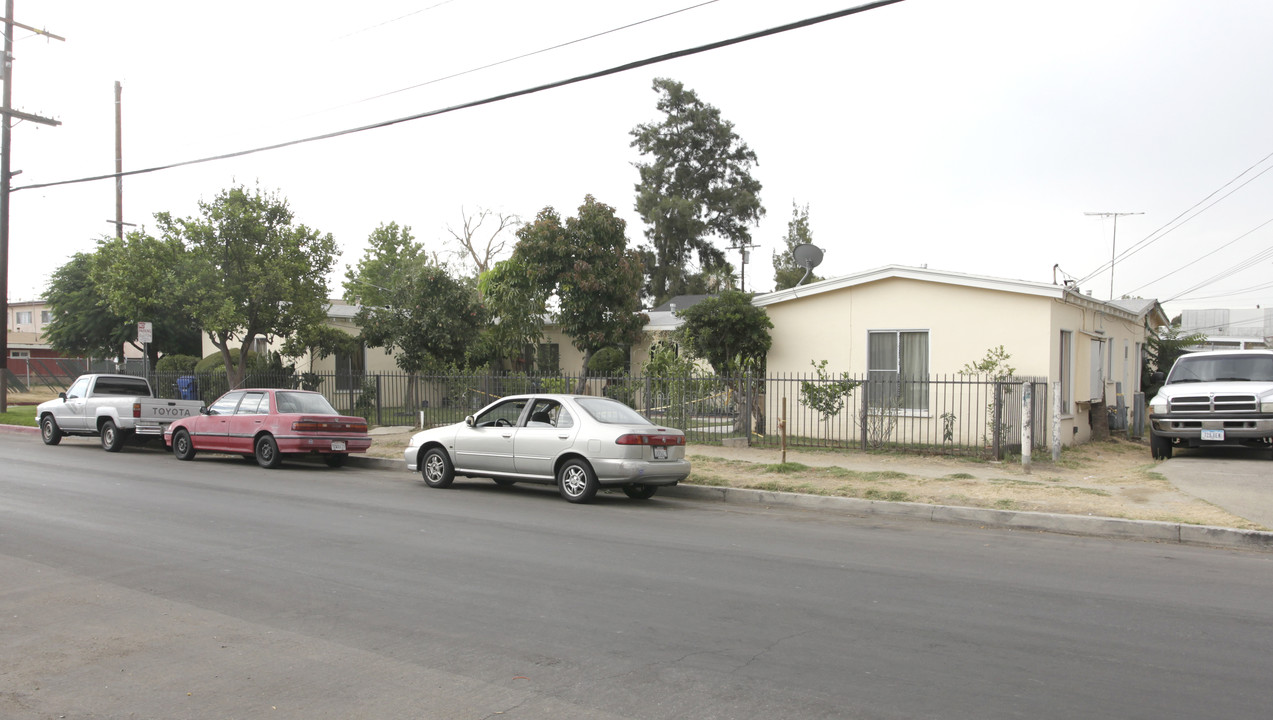 6859-6863 Morella Ave in North Hollywood, CA - Foto de edificio