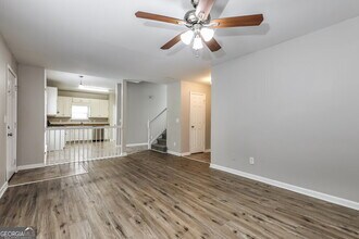 4211 Reeshemah St in College Park, GA - Building Photo - Building Photo