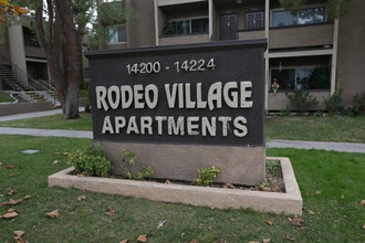 Rodeo Village Apartments in Victorville, CA - Building Photo - Building Photo