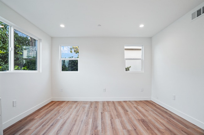 5185 20th St in Los Angeles, CA - Building Photo - Building Photo