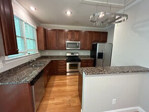 242 Ashton Hall Ln in Raleigh, NC - Building Photo - Building Photo