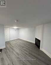 75 McIntyre Crescent in Halton Hills, ON - Building Photo - Building Photo