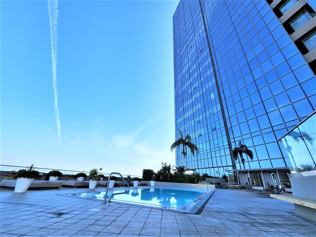 property at 1100 Wilshire Blvd