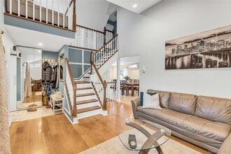 21 Terrell Ave in Hicksville, NY - Building Photo - Building Photo