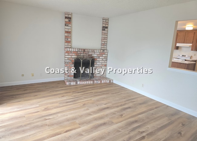 18671 Eisenhower St in Salinas, CA - Building Photo - Building Photo