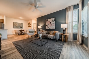 Highland Ridge Apartments in Charlotte, NC - Building Photo