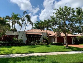 2570 NW 27th St in Boca Raton, FL - Building Photo - Building Photo
