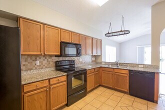 12019 Butler Woods Cir in Riverview, FL - Building Photo - Building Photo