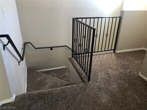 8555 W Russell Rd in Las Vegas, NV - Building Photo - Building Photo