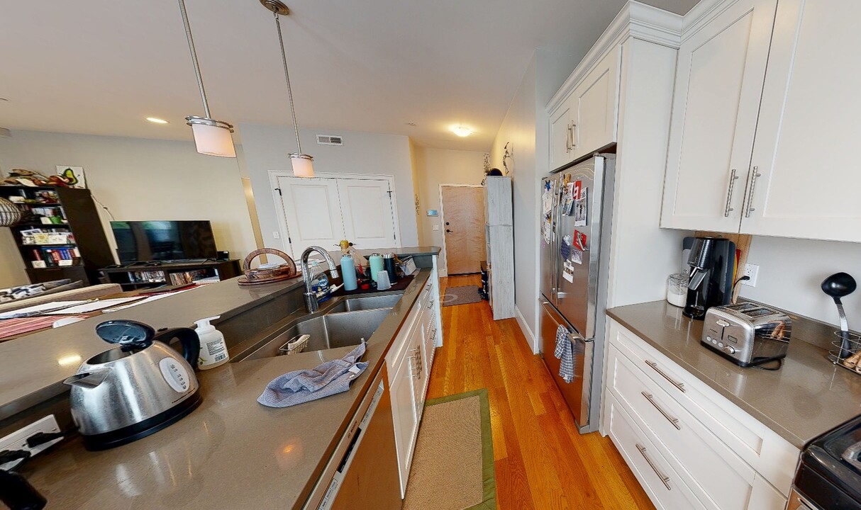 164 Hampshire St, Unit 3T in Cambridge, MA - Foto de edificio