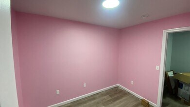 79 Byfield St, Unit Left in Providence, RI - Building Photo - Building Photo