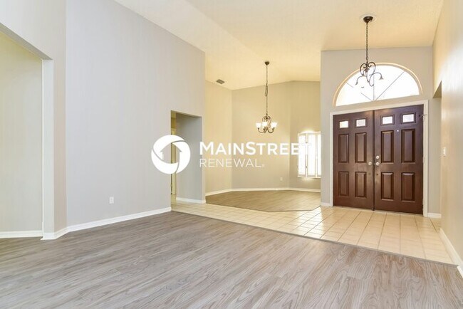 property at 812 Crestridge Dr