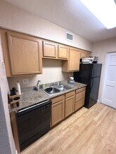 225 E New Hampshire St in Orlando, FL - Building Photo - Building Photo