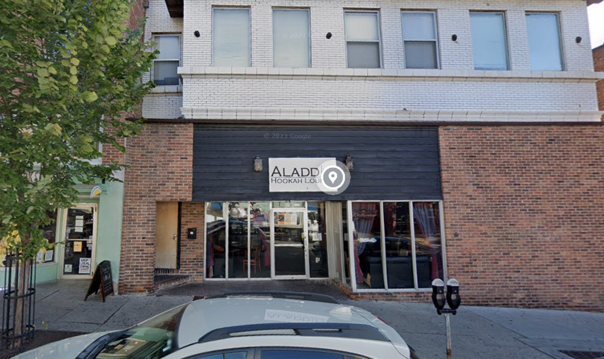 10 S 9th St in Columbia, MO - Building Photo