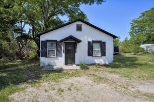 2245 Bayvale Rd in Augusta, GA - Building Photo