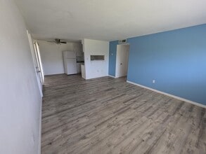 140 Minna Ln in Merritt Island, FL - Foto de edificio - Building Photo