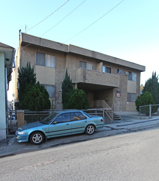 710-712 Bernard St in Los Angeles, CA - Foto de edificio - Building Photo