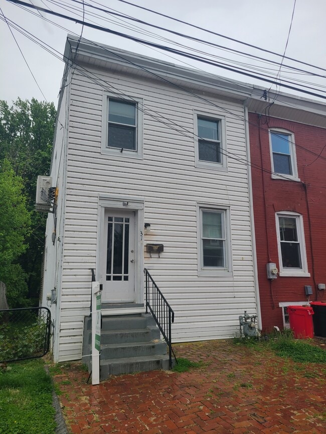 property at 31 Upland Ave