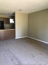 941 Applewood Ln in Fayetteville, NC - Building Photo - Building Photo