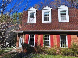 1515 Westfield Ct in Charlottesville, VA - Building Photo