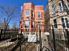 6148 S May St in Chicago, IL - Building Photo