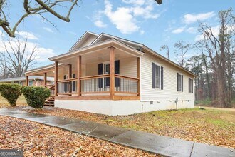 2141 Fairburn Rd SW in Atlanta, GA - Building Photo - Building Photo