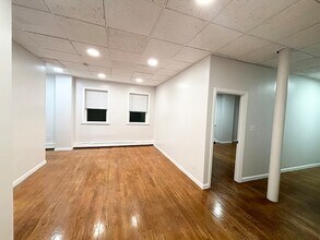 98 Main St, Unit 1 in Malden, MA - Building Photo - Building Photo