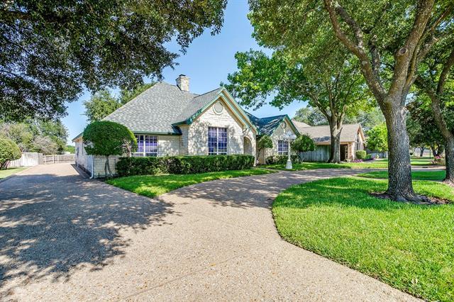 705 Berkley Dr in Cleburne, TX - Building Photo