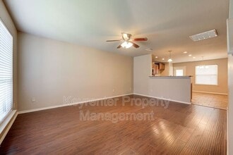 615 W Shadow Ridge Way in Mustang, OK - Foto de edificio - Building Photo