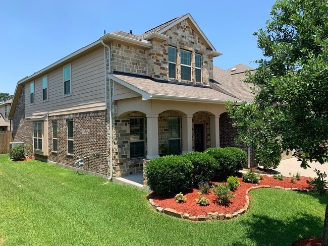 6819 Hunters Trace Ln in Baytown, TX - Building Photo - Building Photo