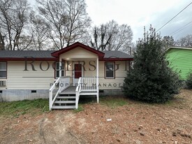 416-418-418 Ridley St in Louisburg, NC - Building Photo