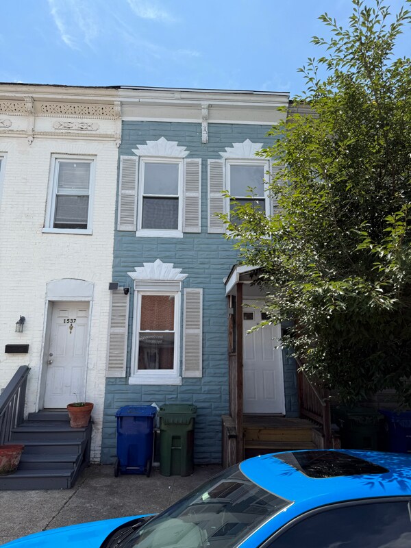 property at 1539 Cole St