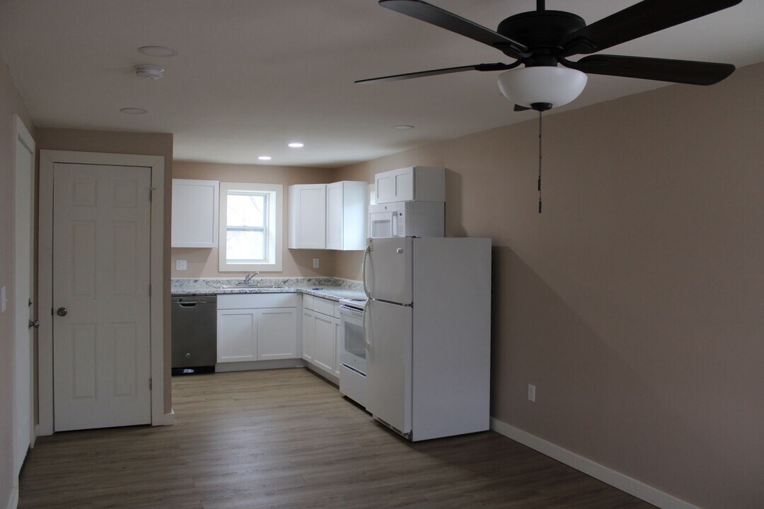 1207 Vattier Street in Manhattan, KS - Building Photo