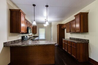 4004 Upper Mt Vernon Rd in Evansville, IN - Building Photo - Building Photo