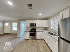 1202 W 28th St in Jacksonville, FL - Foto de edificio - Building Photo