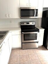 12166 SW 143rd Ln in Miami, FL - Building Photo - Building Photo