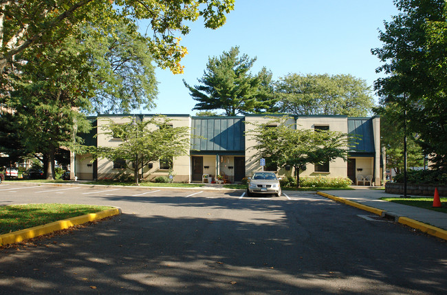 90 charter oak St in Hartford, CT - Building Photo - Building Photo