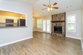 353 Knollwood Ln in Woodstock, GA - Building Photo - Building Photo