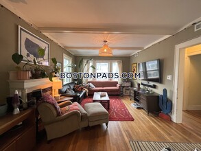 7 Boulevard Terrace in Boston, MA - Building Photo - Building Photo