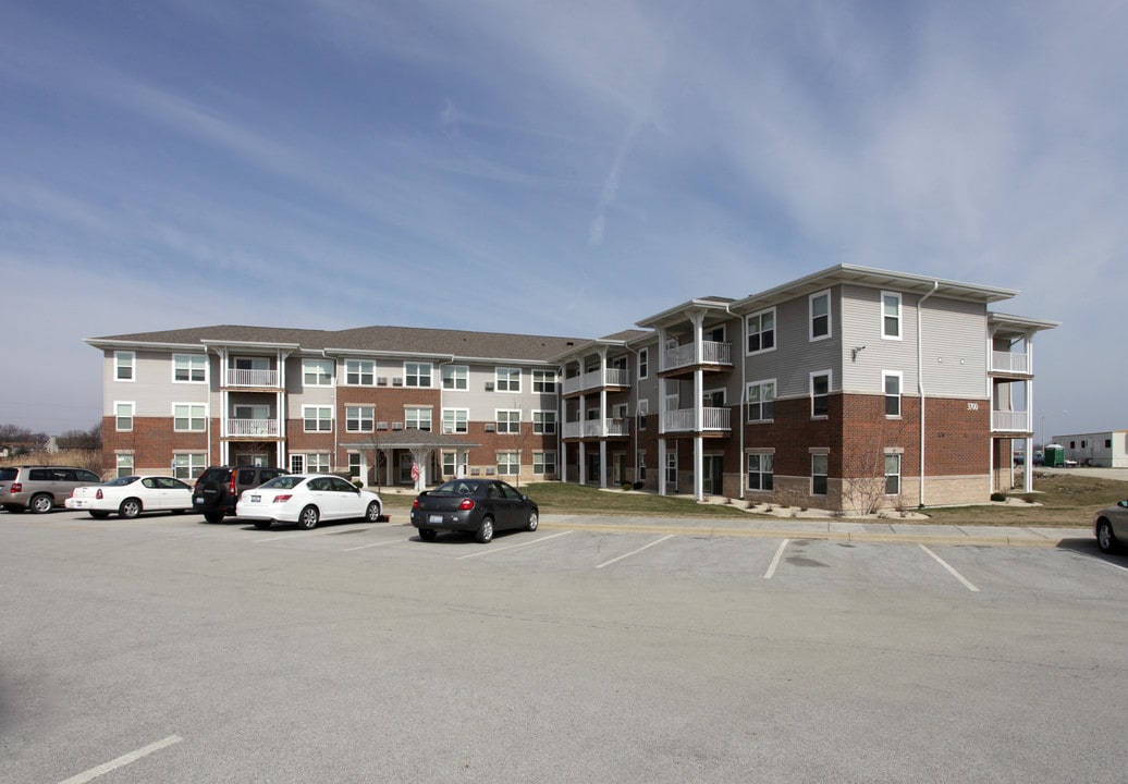 St James Senior Apartments in Crete, IL - Foto de edificio