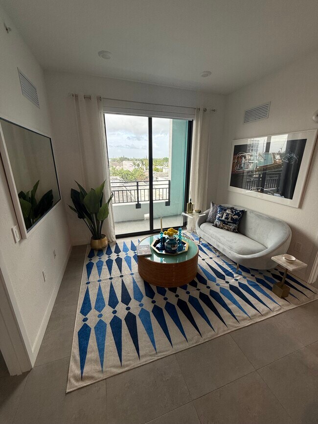 2138 Taylor St, Unit A3 in Hollywood, FL - Building Photo - Building Photo
