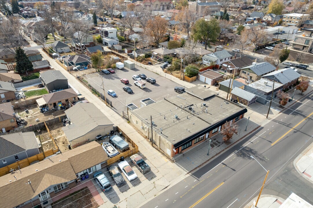 2832 W 44th Ave in Denver, CO - Building Photo