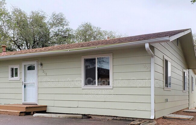 property at 218 W Alabama Ave