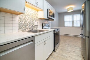 23 Bullocks Point Ave in East Providence, RI - Building Photo