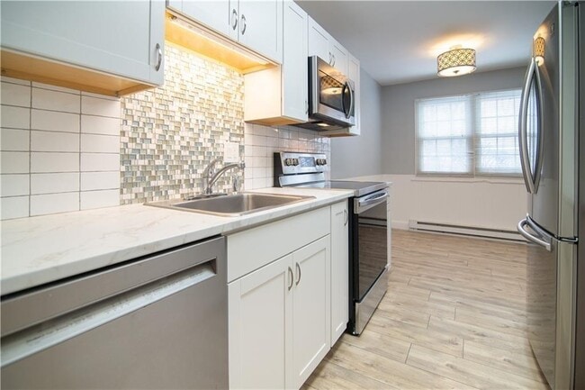 property at 23 Bullocks Point Ave